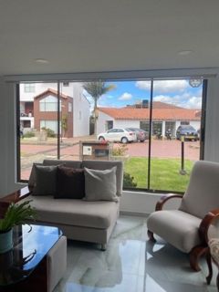 Casa en arriendo en conjunto cerrado — Cota centro, 168 m², foto 2