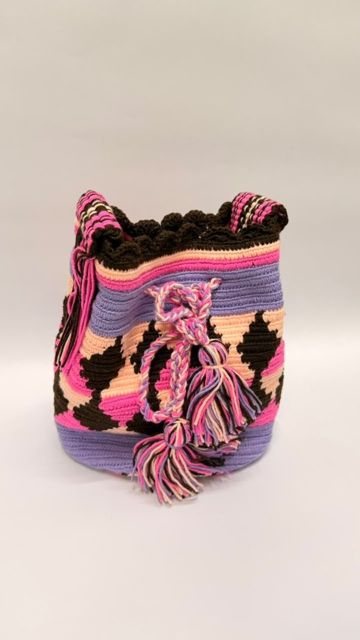 Mochila Tejida a Mano con Amor de Abuela ✨